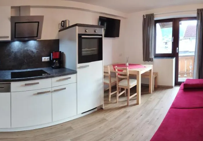 Gaestehaus Maria 3*